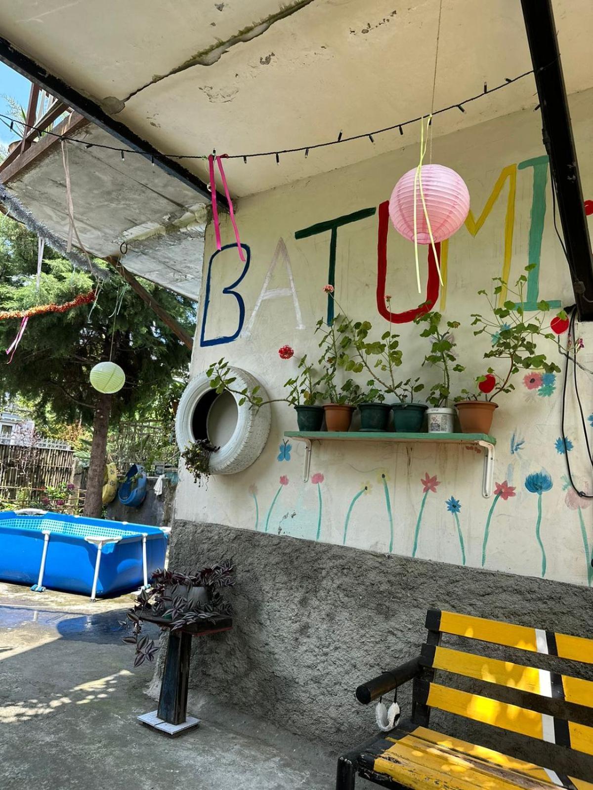 Guest House Barbi Batumi Exterior photo